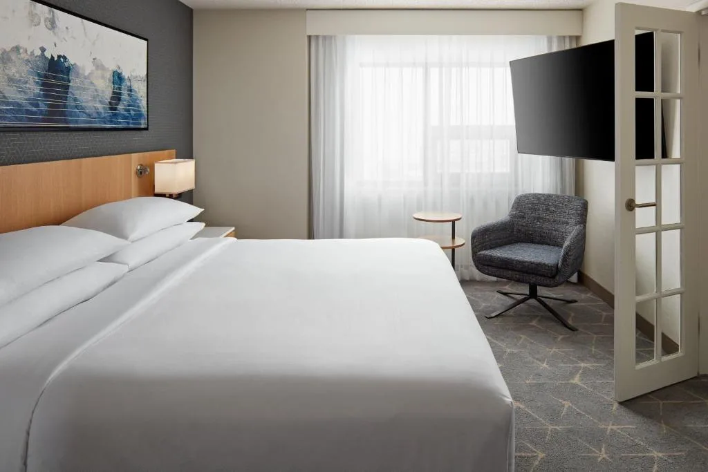 Delta Hotels Calgary Airport In-Terminal — 2