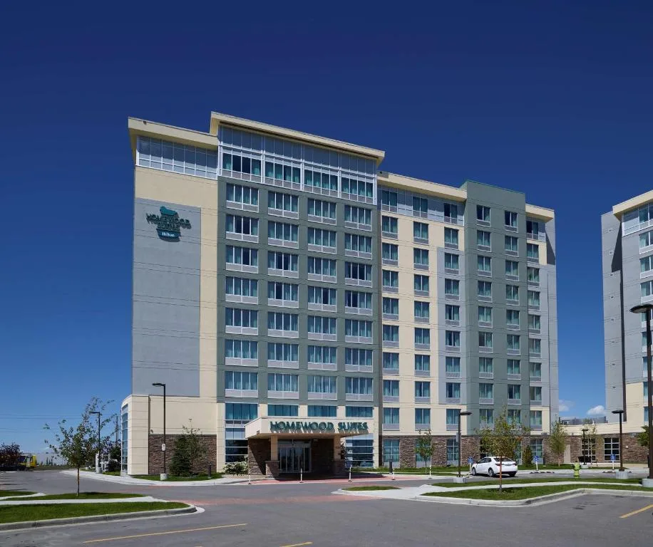 Homewood Suites Calgary Airport — 3