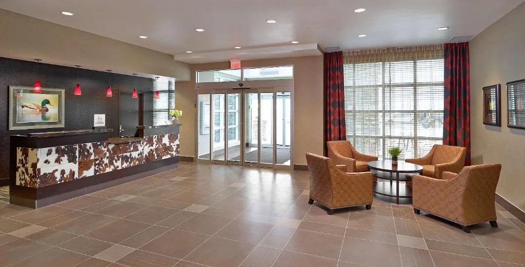 Homewood Suites Calgary Airport — 5