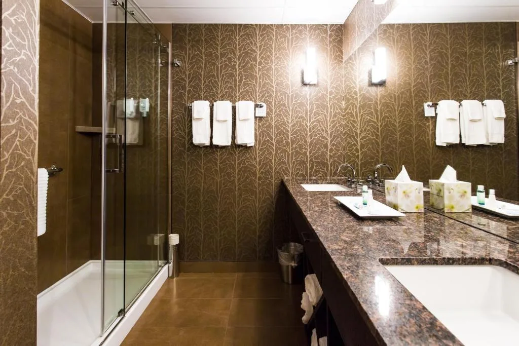 Hotel Blackfoot — 3