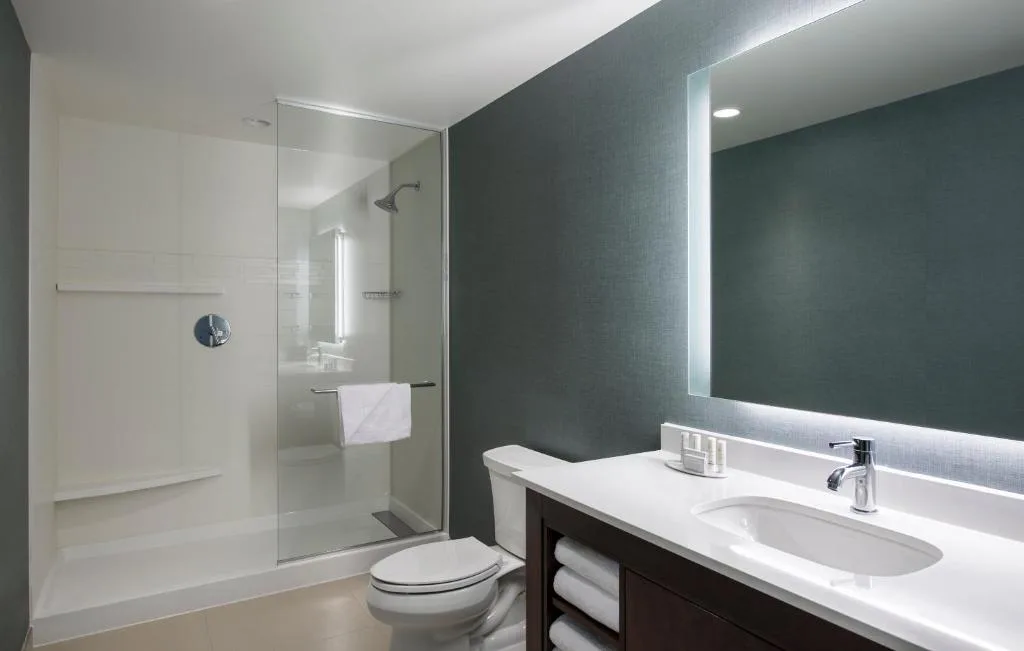 Residence Inn by Marriott Calgary South — 3