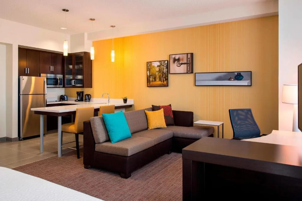 Residence Inn by Marriott Calgary South — 5