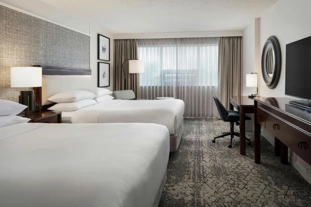 Sheraton Cavalier Calgary Hotel — 2