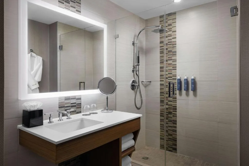 The Westin Calgary Airport — 3