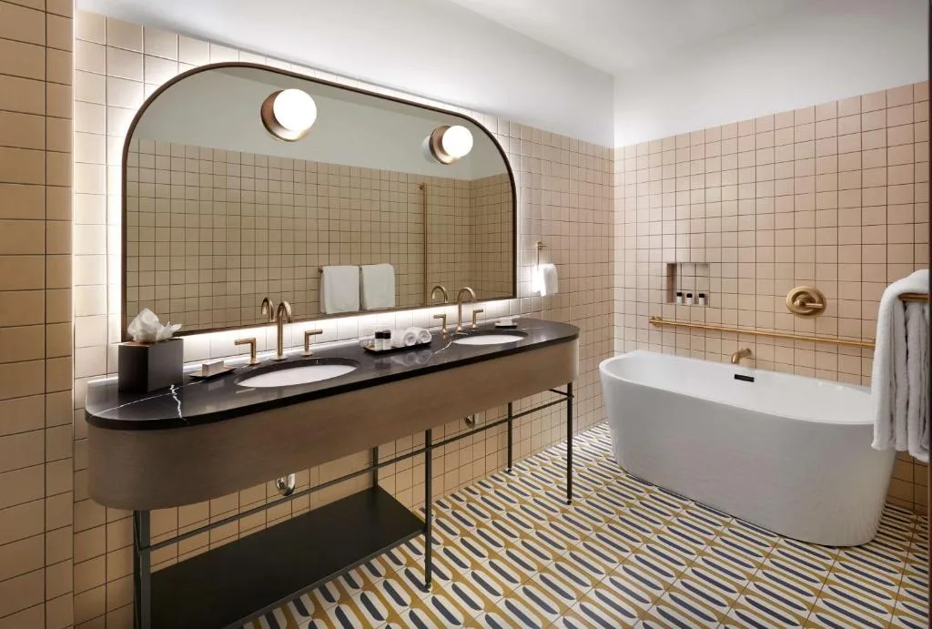 The Westley Calgary Downtown, Tapestry Collection By Hilton — 3