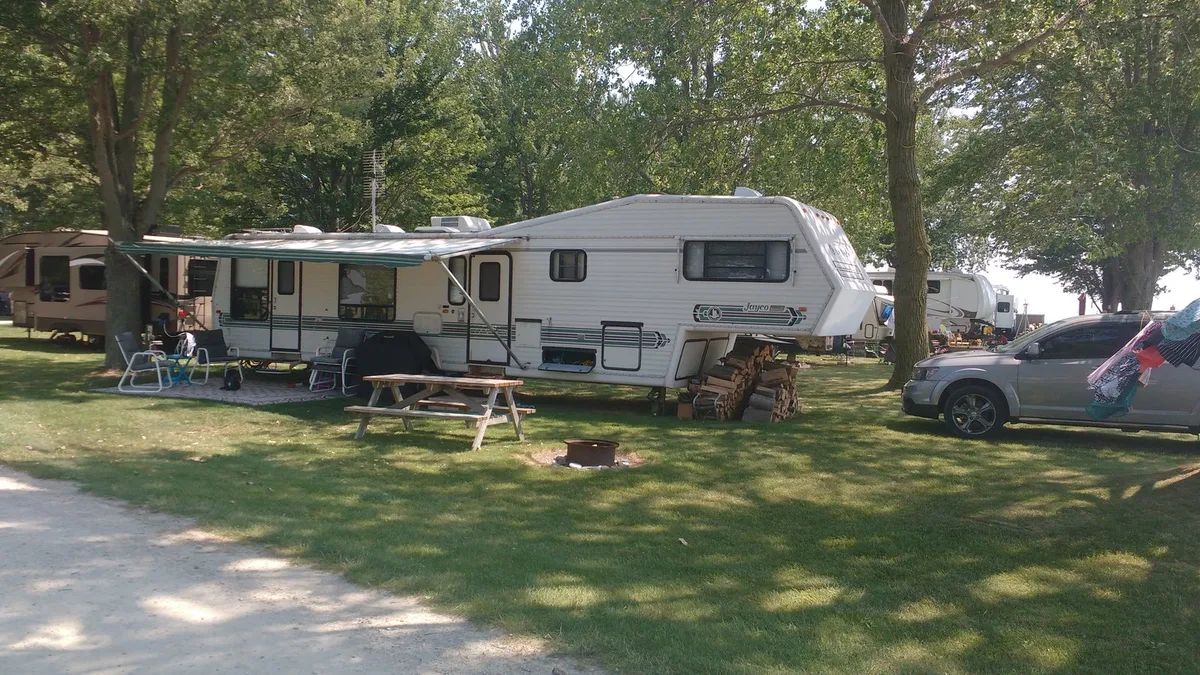 Lakeside Village Motel & Campground — 4