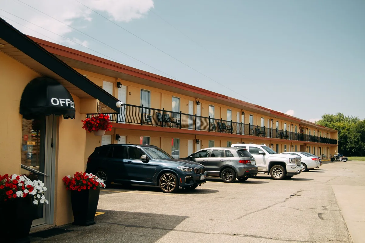 Saxony Motel — 3