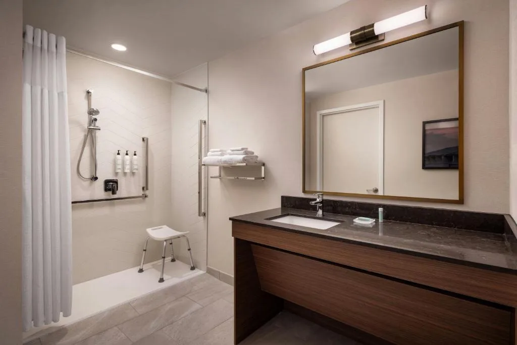 Fairfield Inn & Suites by Marriott Chilliwack — 3