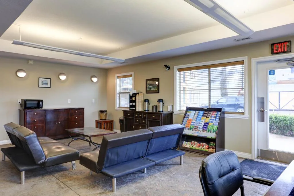 Vedder River Inn — 4