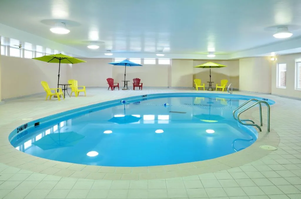 Greenwood Inn & Suites — 3