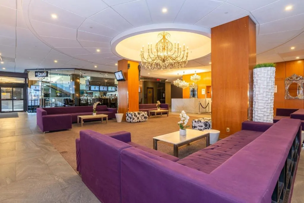 Sandman Signature Edmonton Downtown Hotel — 3
