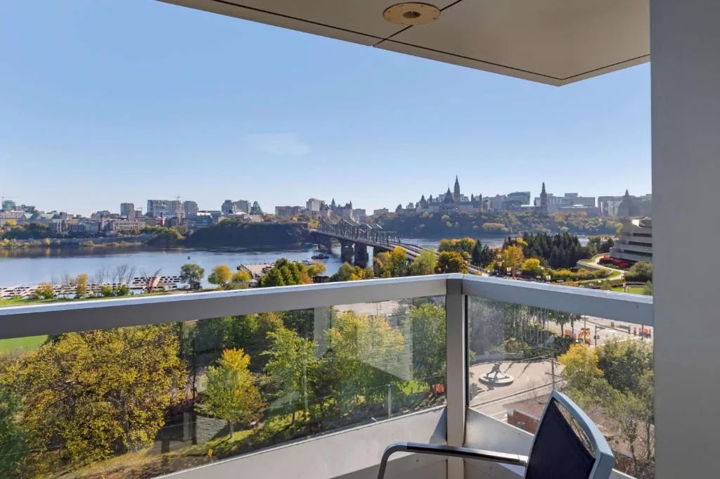 Best Western Plus Gatineau-Ottawa Downtown — 4