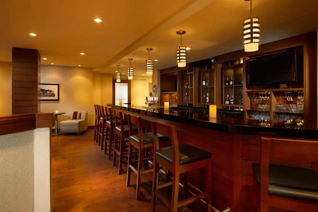 Four Points by Sheraton Hotel & Conference Centre Gatineau-Ottawa — 4