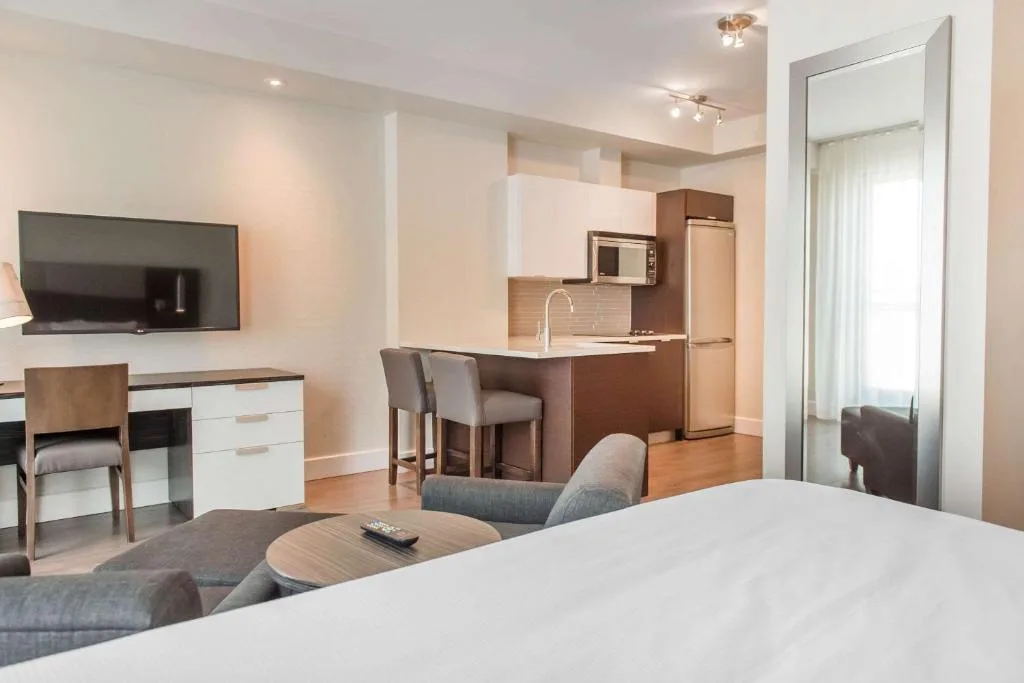 Les Suites Victoria, an Ascend Collection Hotel — 4