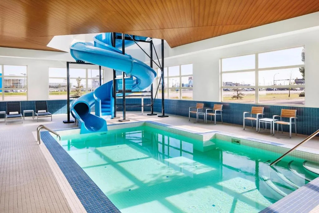 Delta Hotels by Marriott Grande Prairie Airport — 4