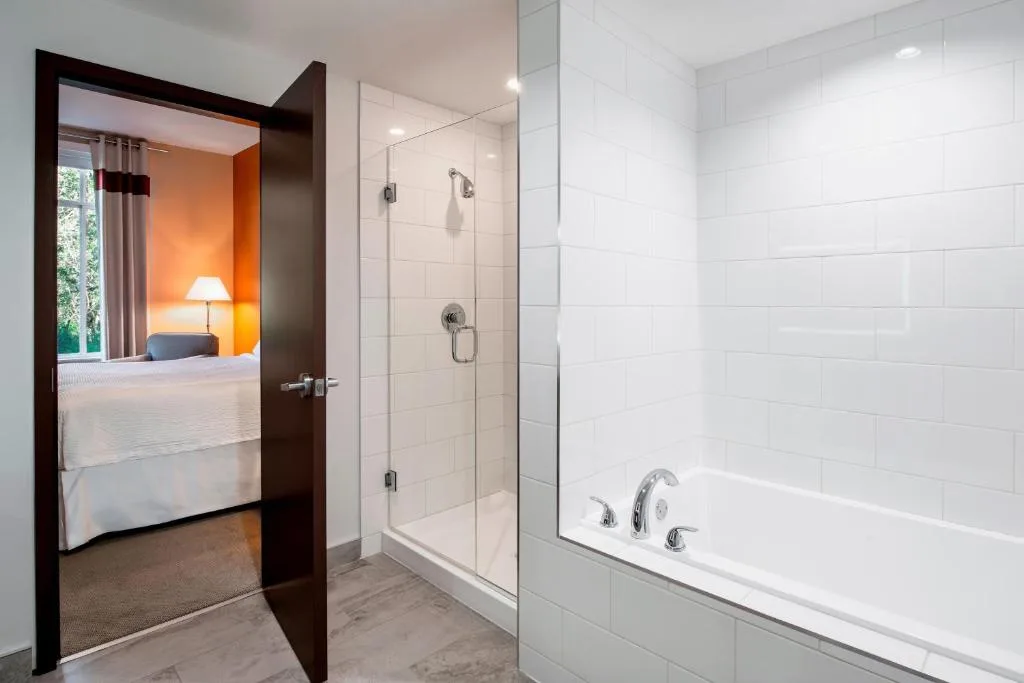Four Points by Sheraton Grande Prairie — 3
