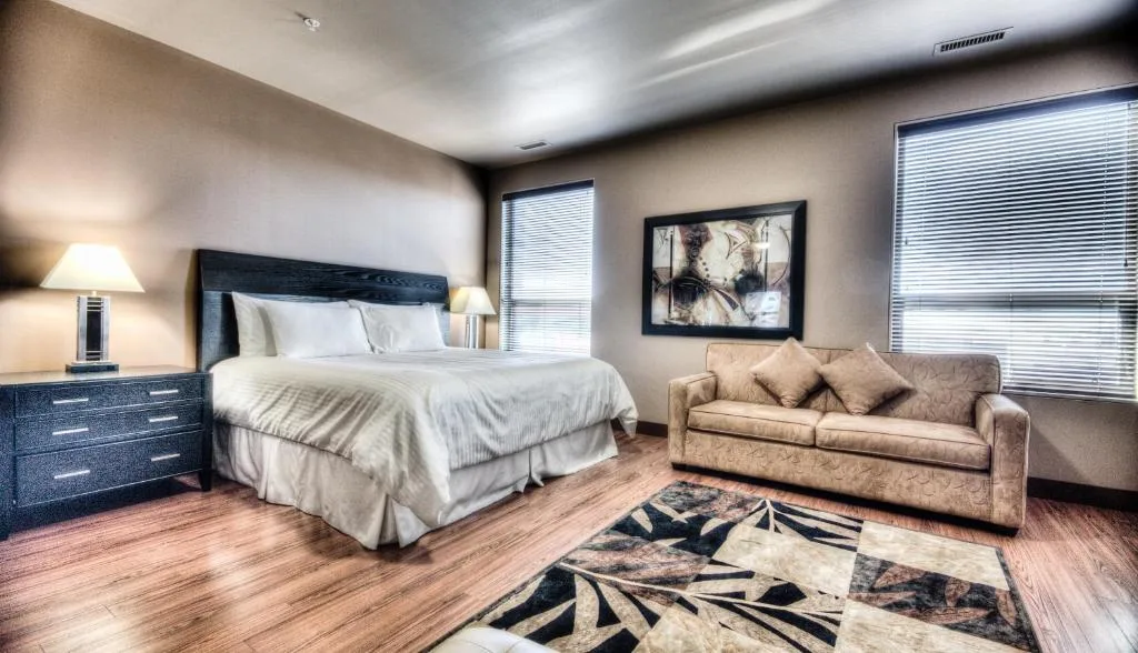 Grand Inn & Residence- Grande Prairie — 2