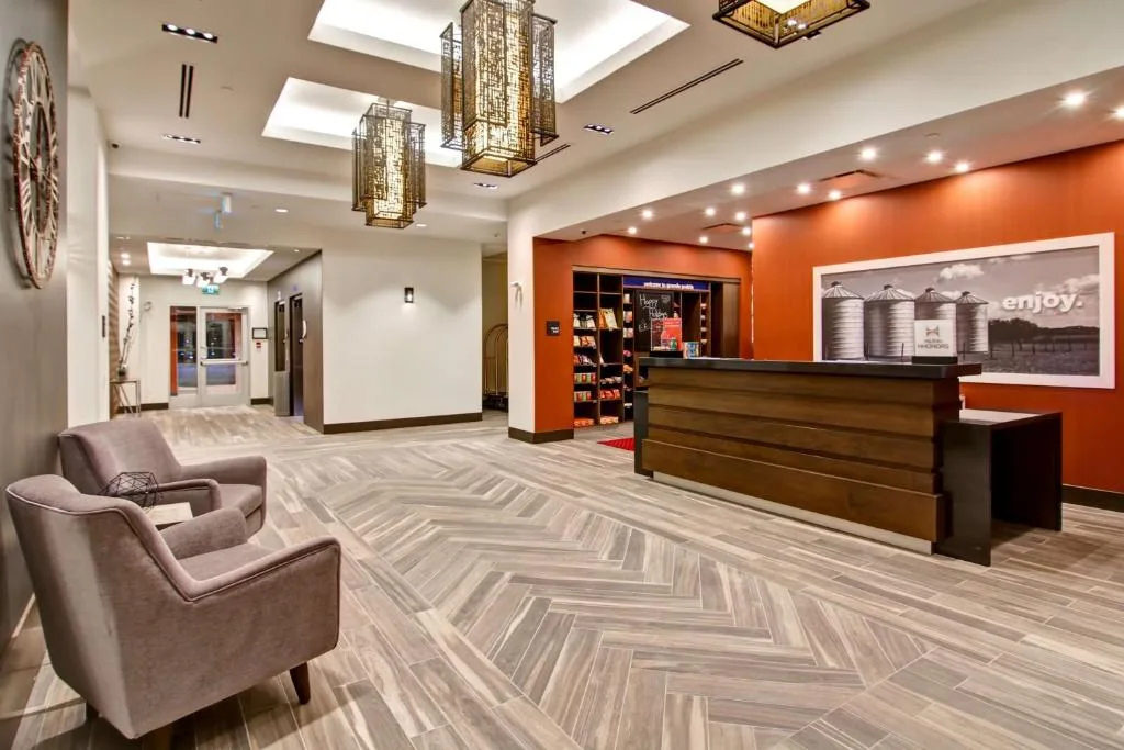 Hampton Inn & Suites by Hilton Grande Prairie — 5