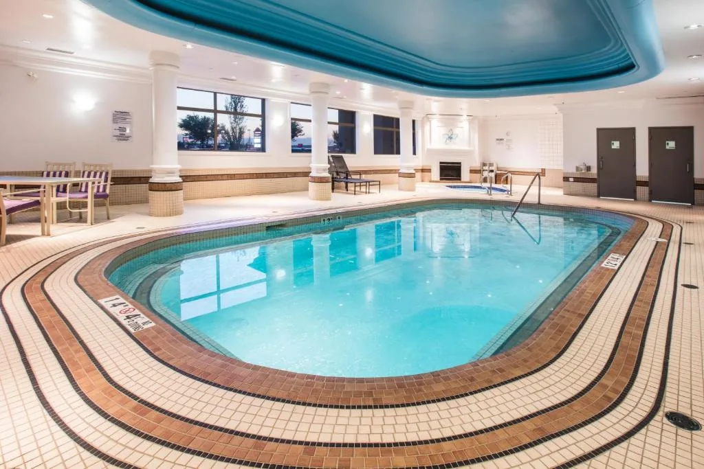 Holiday Inn & Suites Grande Prairie by IHG — 4