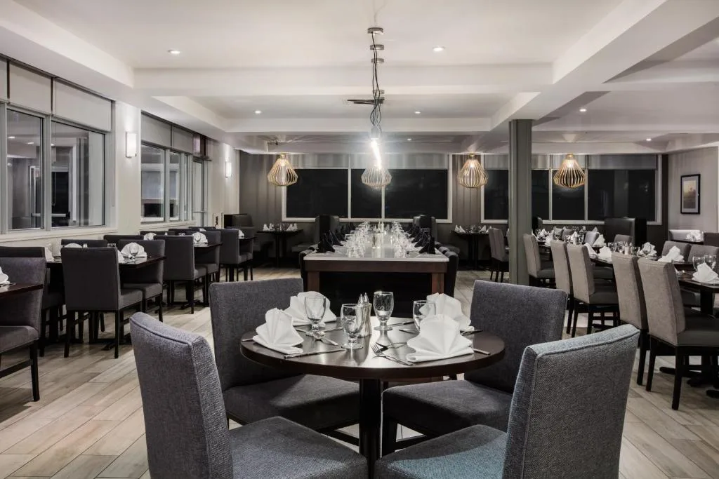 Holiday Inn & Suites Grande Prairie by IHG — 5