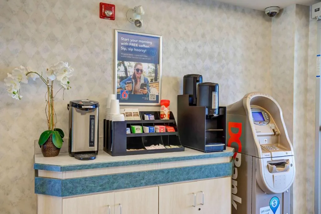 Motel 6-Grande Prairie, AB — 4