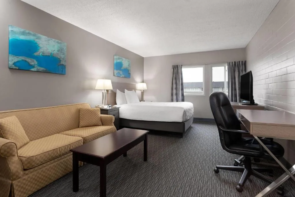 Travelodge by Wyndham Grande Prairie — 2