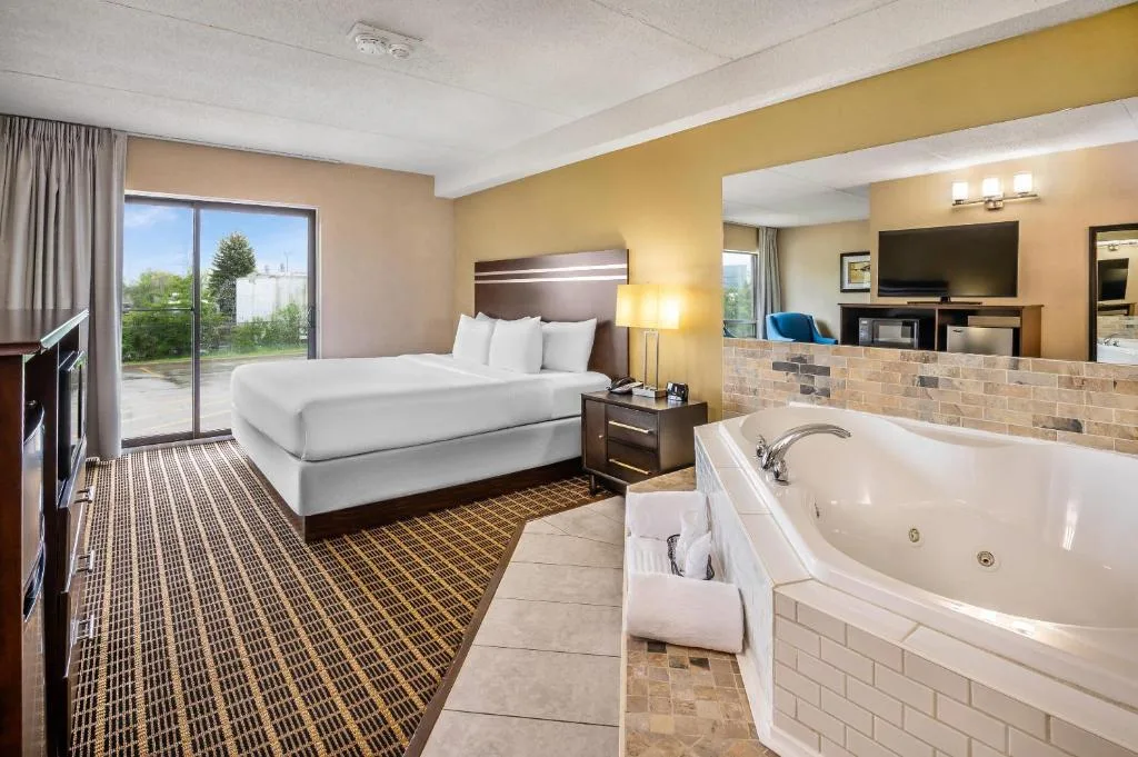 Comfort Inn — 2