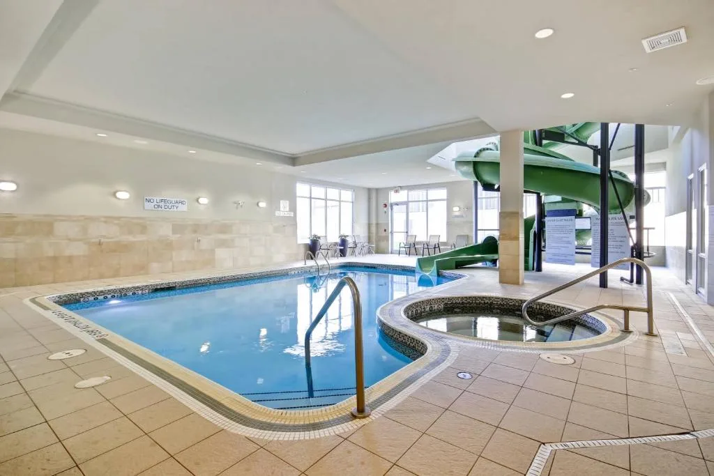 Fairfield Inn & Suites by Marriott Guelph — 4