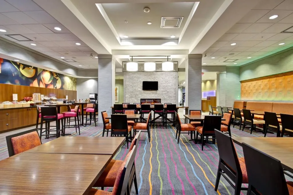 Fairfield Inn & Suites by Marriott Guelph — 5