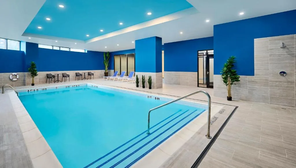 Hampton Inn By Hilton Hamilton — 4