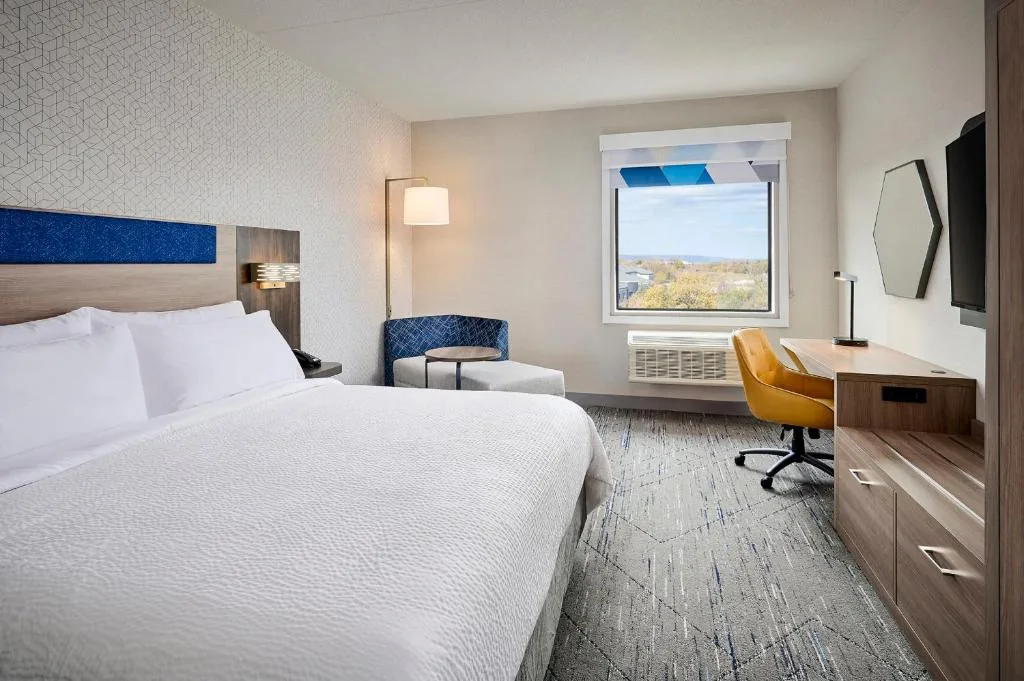 Holiday Inn Express Hamilton - Upper James by IHG — 2