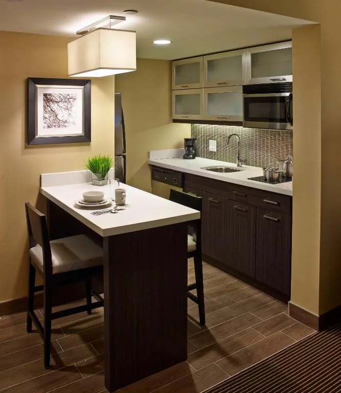 Homewood Suites by Hilton Hamilton — 3