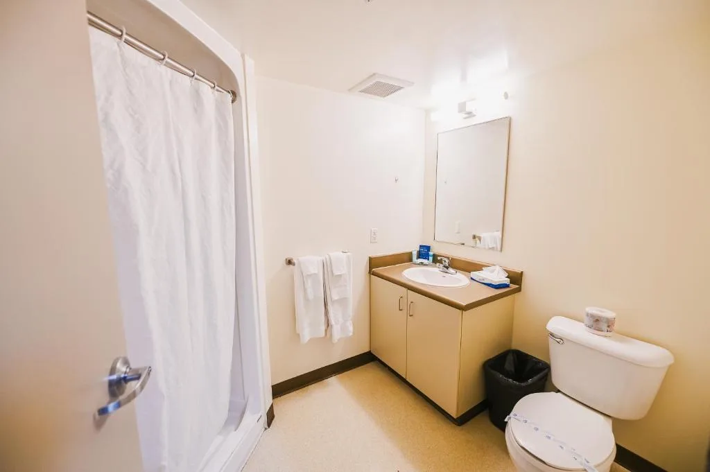 Residence & Conference Centre - Kamloops — 3
