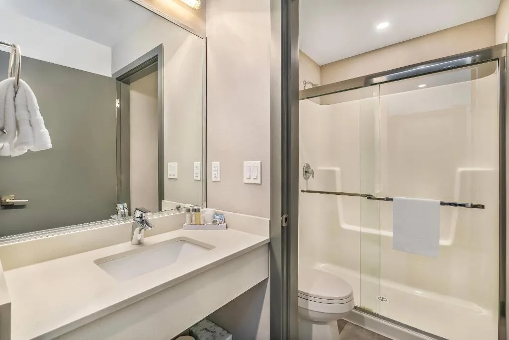 The Hue Hotel, an Ascend Collection Hotel — 3
