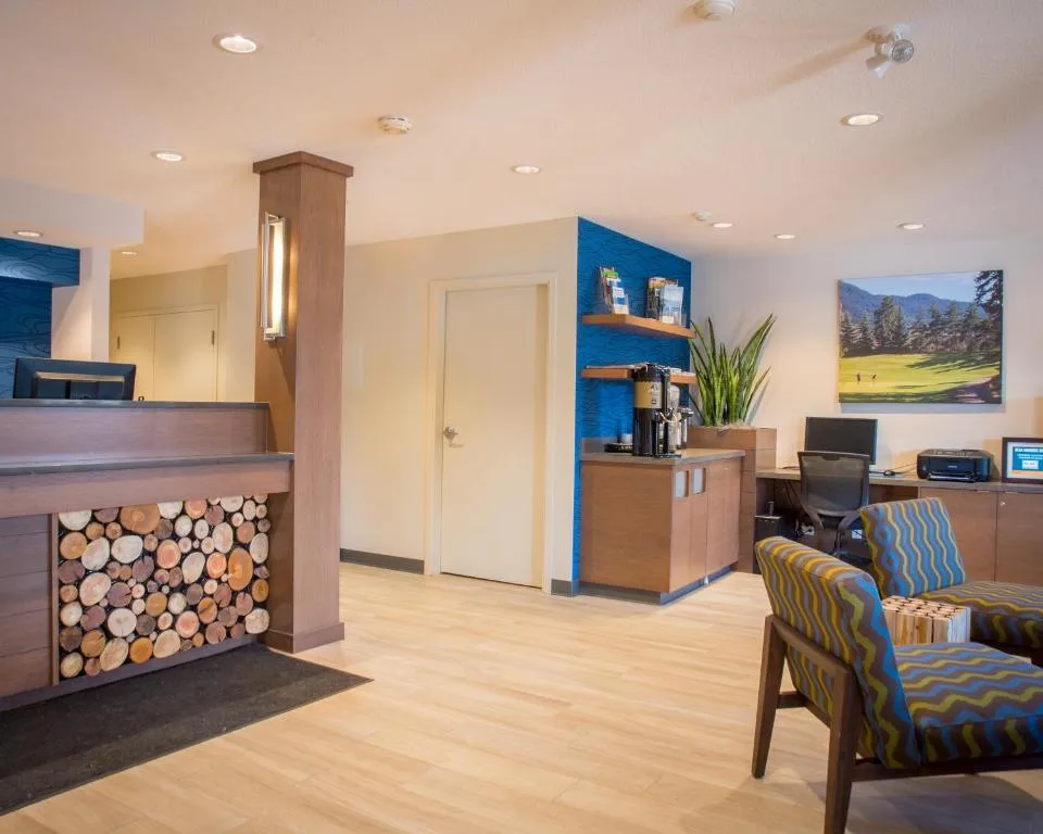 Accent Inns Kelowna — 5