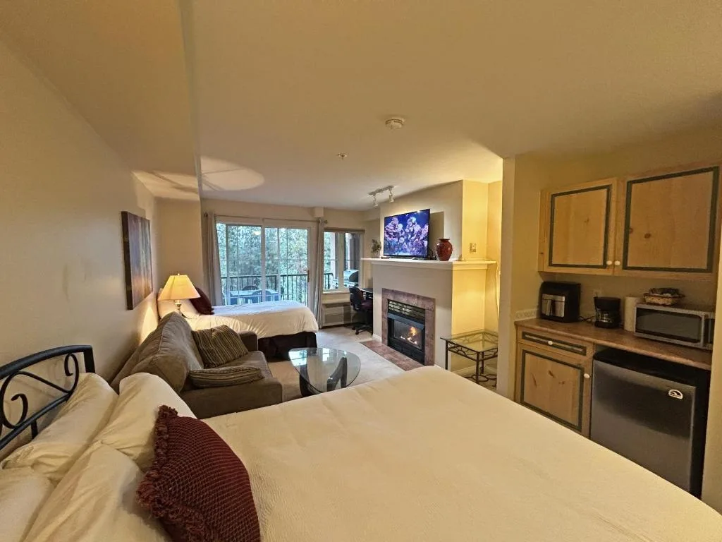 Borgata Lodge Resort — 4