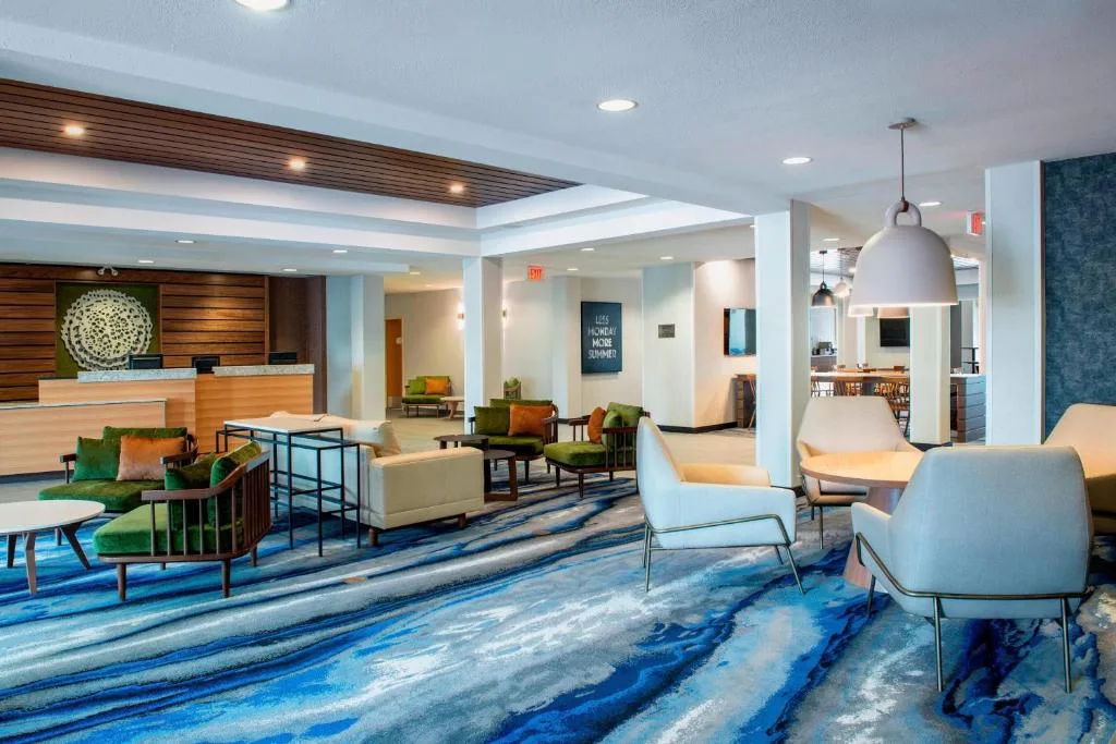 Fairfield Inn & Suites by Marriott Kelowna — 4