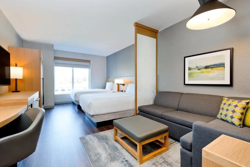 Hyatt Place Kelowna — 2