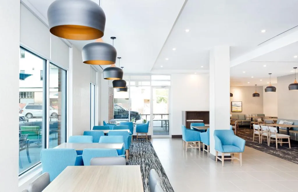 Hyatt Place Kelowna — 5