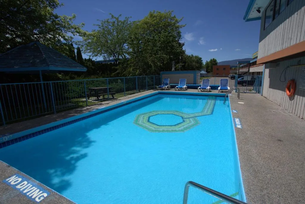 Recreation Inn and Suites Kelowna