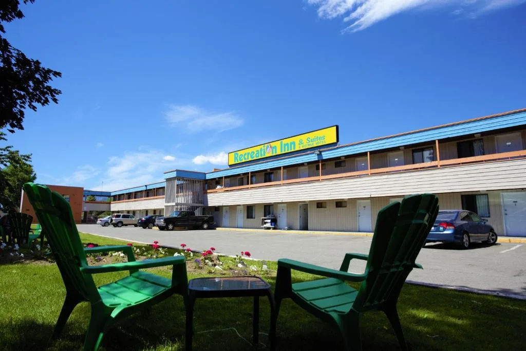 Recreation Inn and Suites Kelowna — 4