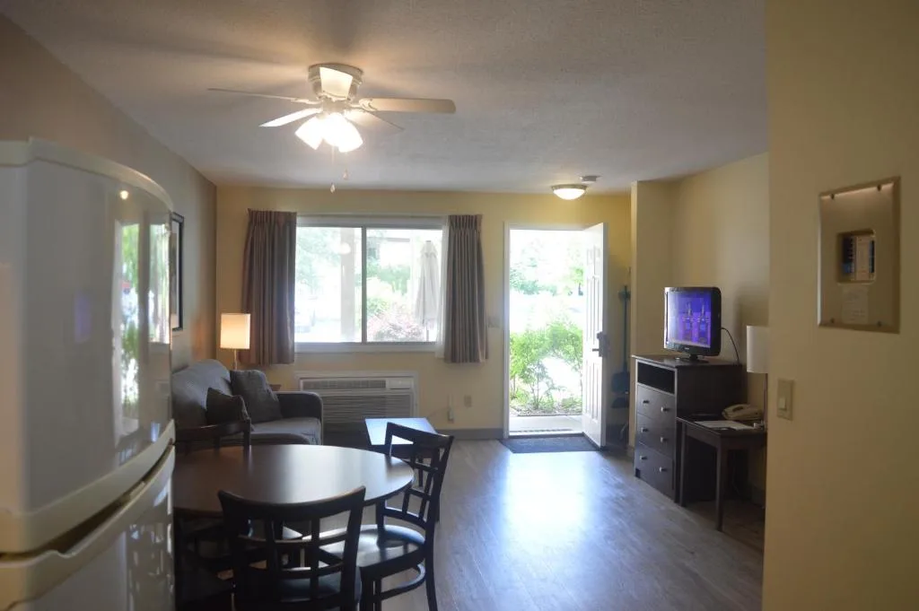 Siesta Suites — 5