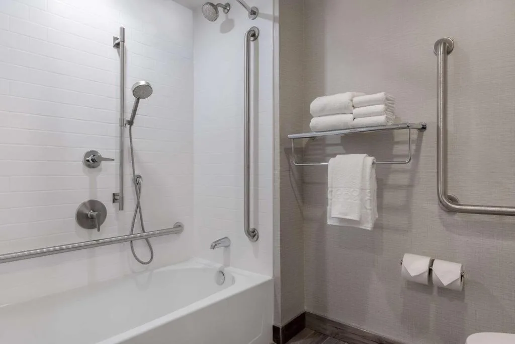 Home2 Suites By Hilton Kingston — 3
