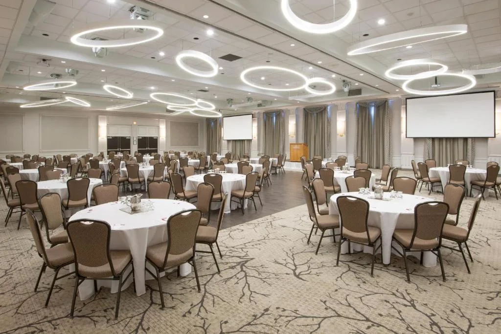 Crowne Plaza Kitchener-Waterloo by IHG — 5