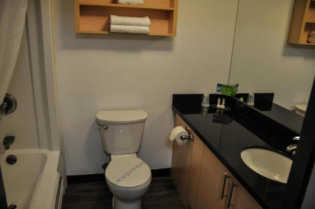 Residence & Conference Centre - Kitchener-Waterloo — 3