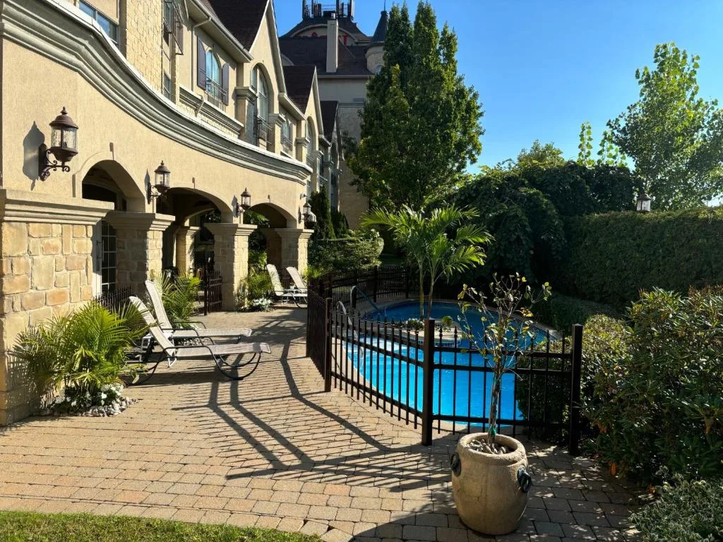 Le St-Martin Hotel & Suites — 4