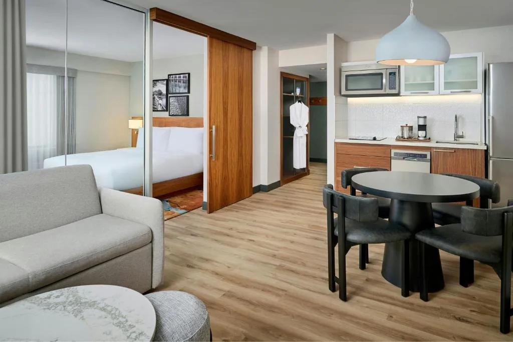 Ômage Hotel, Montreal Laval, a Tribute Portfolio Hotel — 5