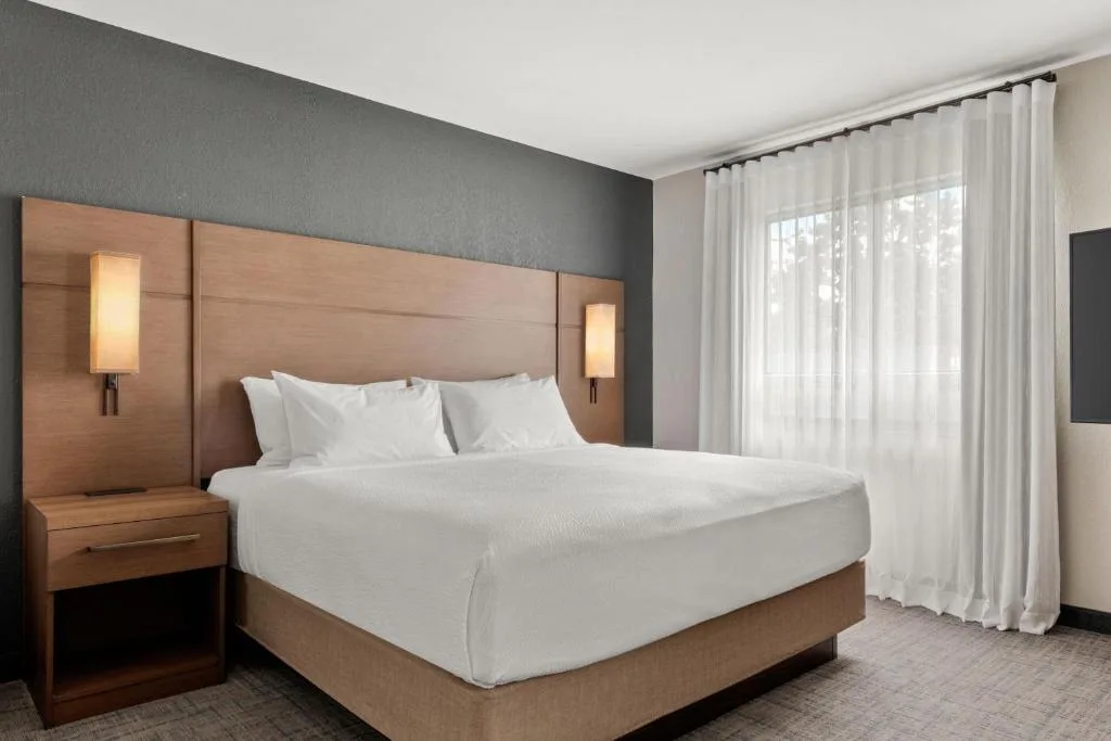 Residence Inn by Marriott Laval — 2