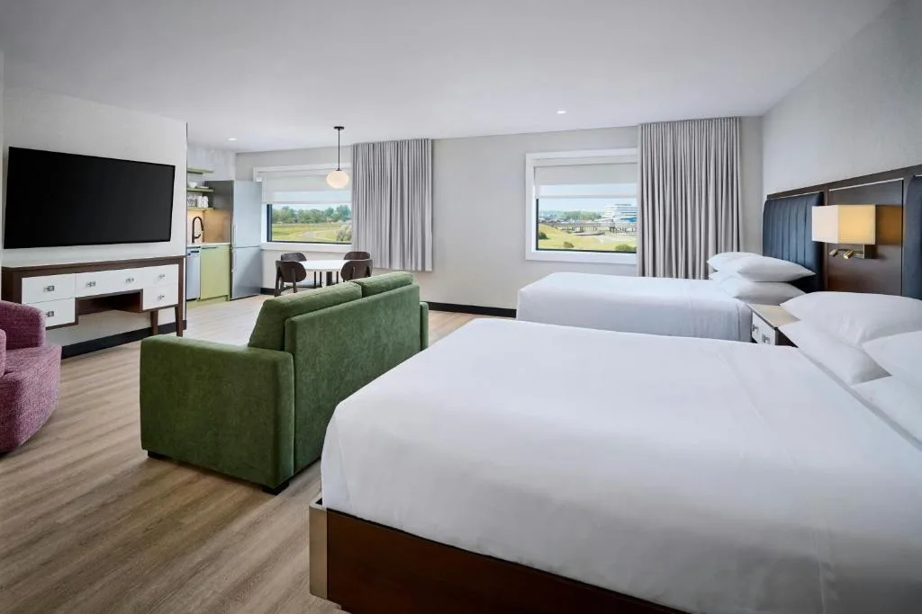 Sheraton Laval Hotel — 2
