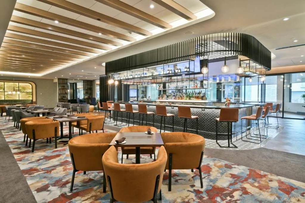 Sheraton Laval Hotel — 4